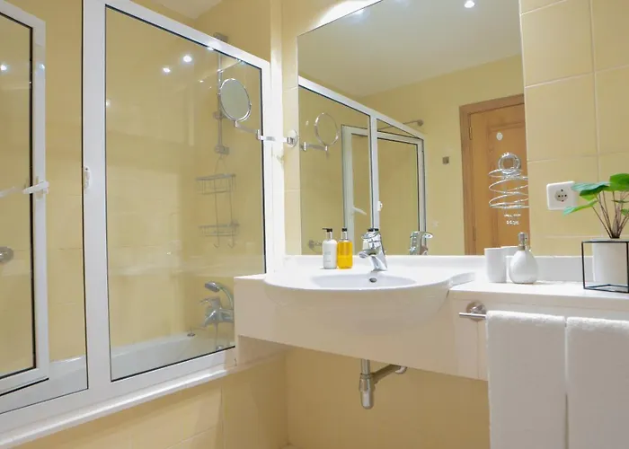 Eclipse I - Quinta Falesia By Lovelystay フンシャル